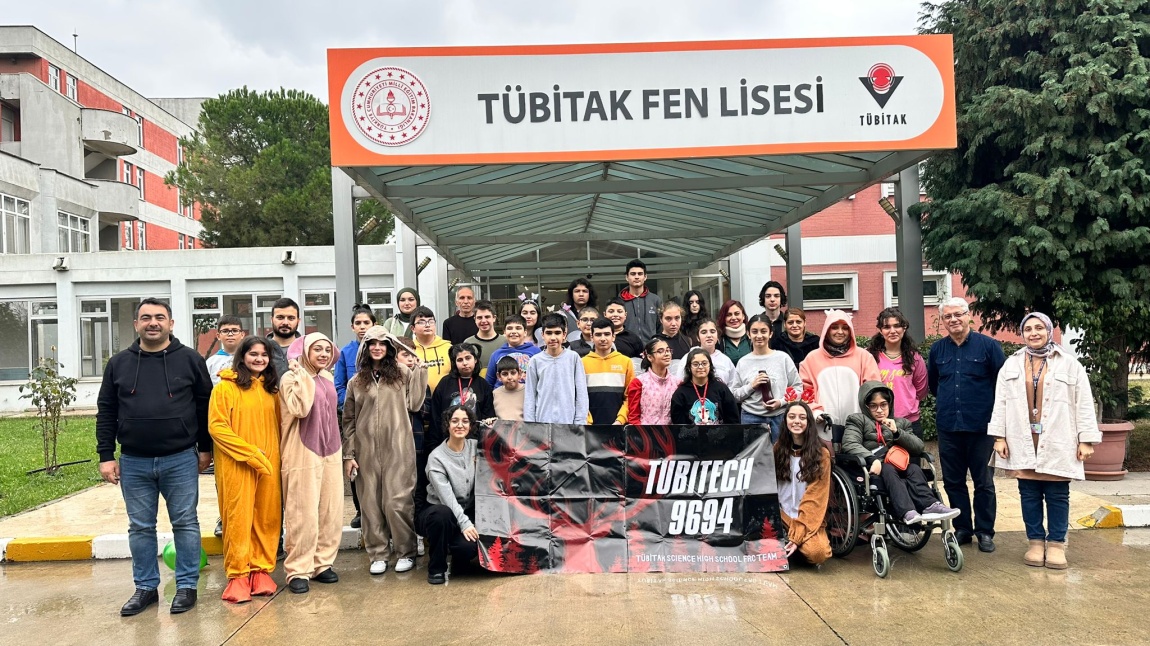 FRC Takımı Öğrencileri ile Otizm Farkındalık Günü